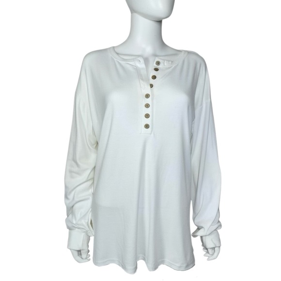 Topstype Women's White Long Sleeve Pullover Top - Picture 1 of 5